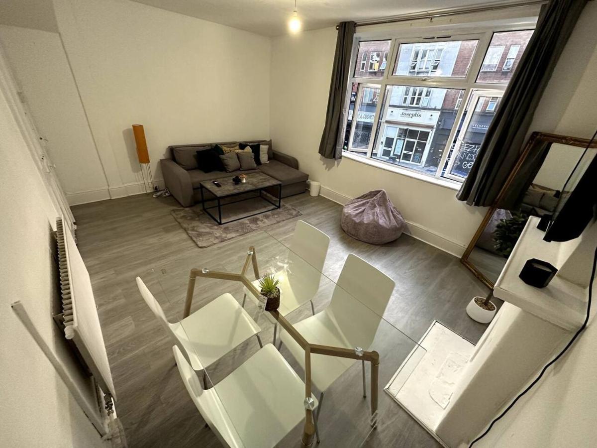 Wonderful 2 Bedroom On Tower Bridge London Exterior foto